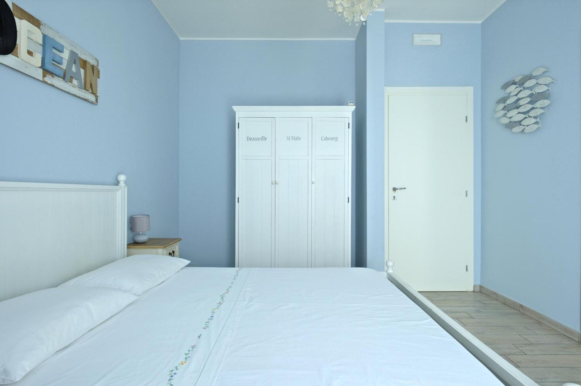 Alla Scaletta - Stanze Con Bagno Privato E Wifi A Pochi Passi Dal Duomo Mirandola Dış mekan fotoğraf